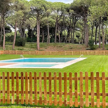 Near Golf Course With Pool Gualta