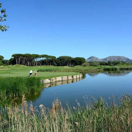 Near Golf Course With Pool